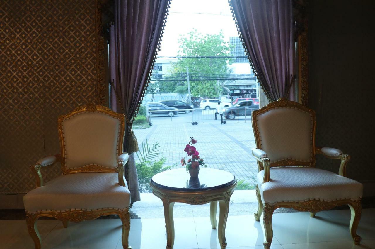 Adriatic Palace Бангкок Екстер'єр фото